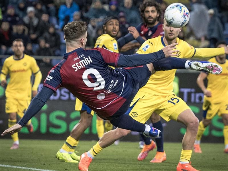 Il Cagliari affonda il Verona e cala il poker