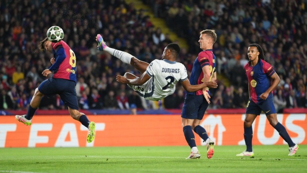 È un’Inter che mostra in Champions le proprie qualità. Con il sardo Barella che giganteggia a centrocampo. Pareggio a Barcellona ed ora il ritorno a Milano