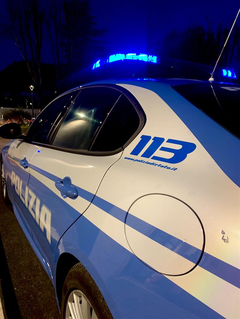 Radicalizzazione minorile, la Polizia di Stato esegue 22 perquisizioni in tutta Italia: coinvolti giovanissimi tra suprematismo, jihadismo ed estremismo di sinistra
