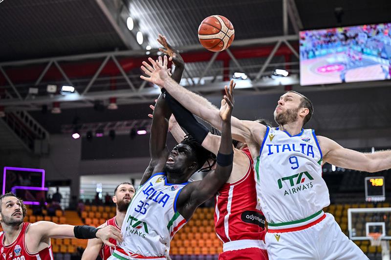 L’Italia di coach Pozzecco e dei sardi Spissu e Da Tome (quest’ultimo in panchina come Capo Delegazione) supera la Georgia e compie un bel passo in avanti per la qualificazione agli ottavi di Eurobasket 2025