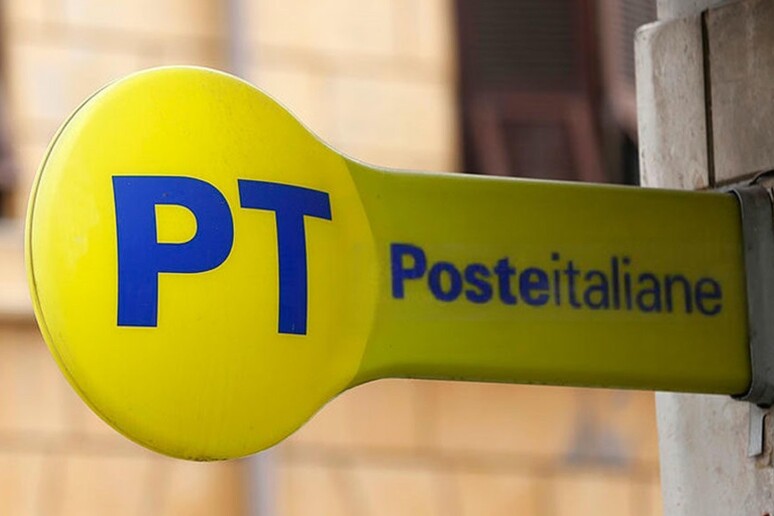 Terrorizzati all'alba: Rapina a mano armata sconvolge l'ufficio postale di Nule