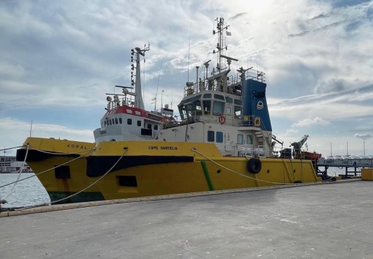 Cagliari, nuovo battello per il contrasto all’inquinamento marino