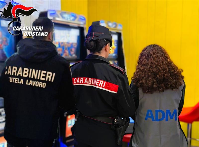 Giro di vite su slot e scommesse. I Carabinieri presentano il conto: 5 denunce e 43mila euro di multe