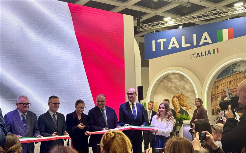 La Sardegna sbarca a Berlino: spiagge ripristinate dopo il ciclone. Cuccureddu: "Siamo pronti"