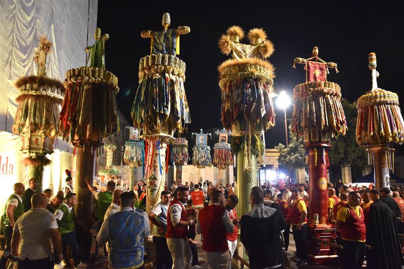 Tutti i tredici Gremi di Sassari trovano casa nel centro storico per custodire la tradizione dei Candelieri tutto l