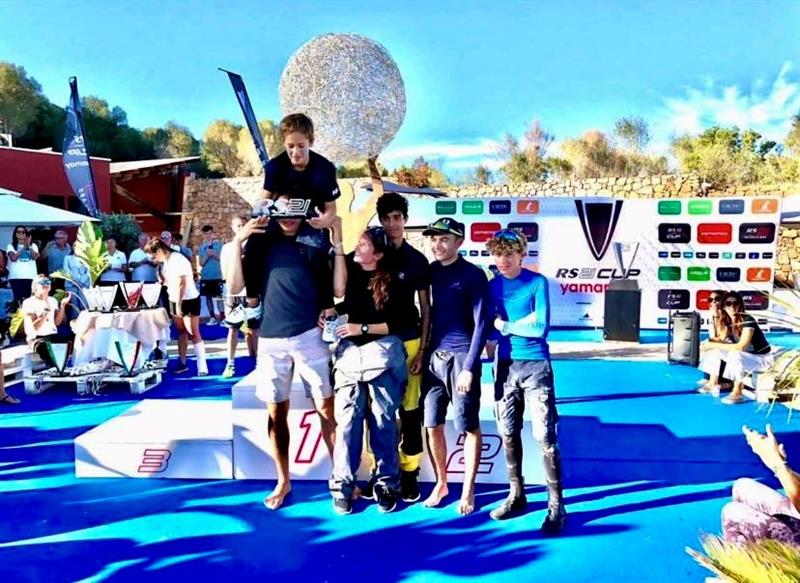 Campionato Italiano RS21 a Puntaldia: Premiato l’equipaggio sardo di NOX Oceani portacolori dello Yacht Club Cala dei Sardi