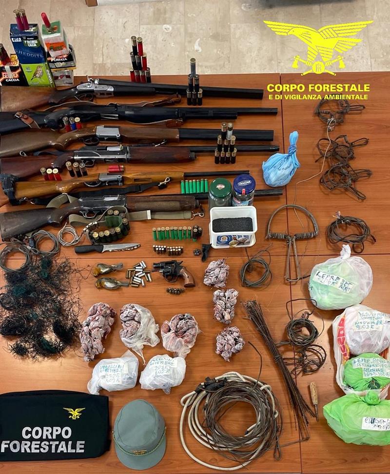 Antibracconaggio nel Cagliaritano: arresto a Sarroch, sequestrate armi clandestine e selvaggina
