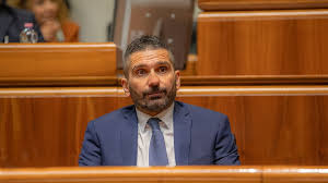 Regione, scoppia la pace tra Pd e Todde. Meloni blinda la cassa: "Manovrina pronta a marzo"