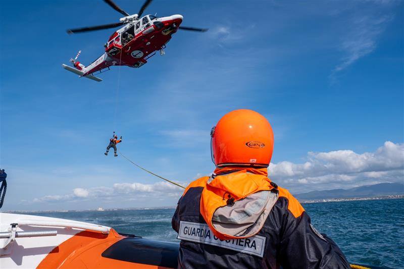 Sicurezza in mare, una sola regola per tutta la Sardegna: la Guardia Costiera vara l’Ordinanza Balneare 2025