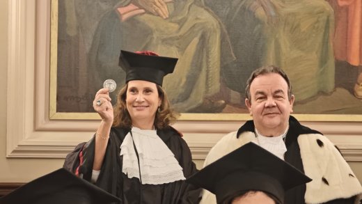 Dottorato honoris causa a Ilaria Capua: l’Università di Sassari celebra una scienziata che ha cambiato il modo di pensare la salute