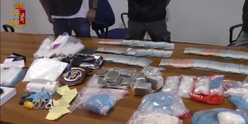 Cagliari, operazione antidroga: tre arresti e sequestro di contanti e telecamere