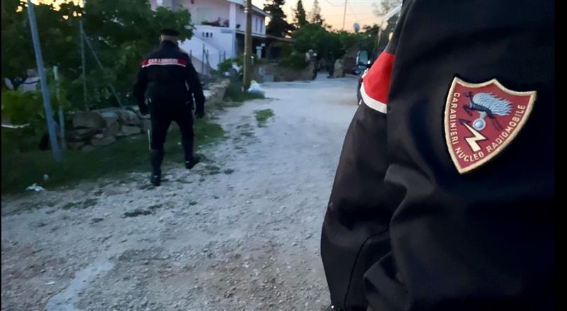 Ussaramanna, 77enne aggredisce i carabinieri con una pinza da taglio: arrestato in flagranza