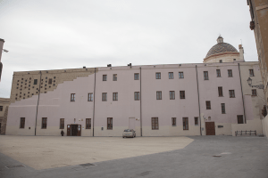 Alghero, aggressione ai Servizi Sociali: "Un segnale del disagio sociale ignorato"