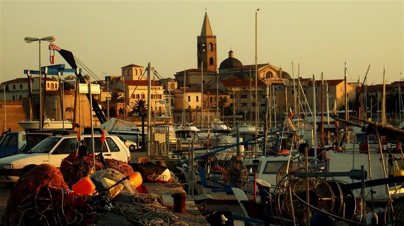 Lavoro sui pescherecci ad Alghero: la Guardia Costiera convoca i candidati per un posto da mozzo
