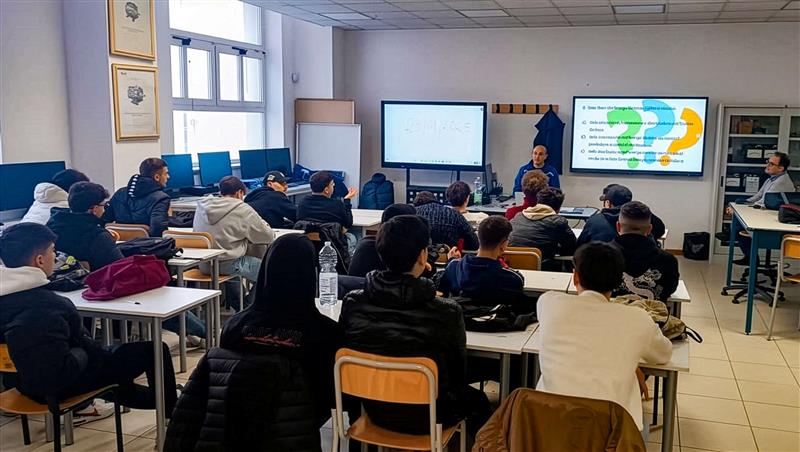 Terna porta la rete elettrica nelle scuole della Sardegna: oltre duecento studenti in cattedra per la transizione energetica