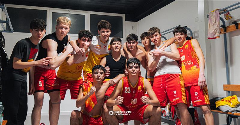 SAP Alghero, dopo l'eroica trincea in terra toscana al Palamanchia sbarca il blasone di Pesaro