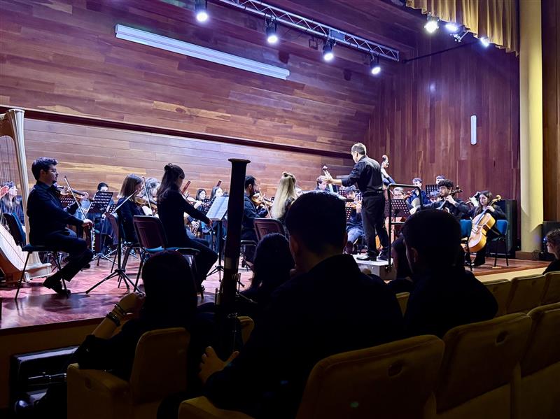 Il Conservatorio Canepa abbassa il ponte levatoio: via libera ai corsi preparatori per trenta discipline musicali