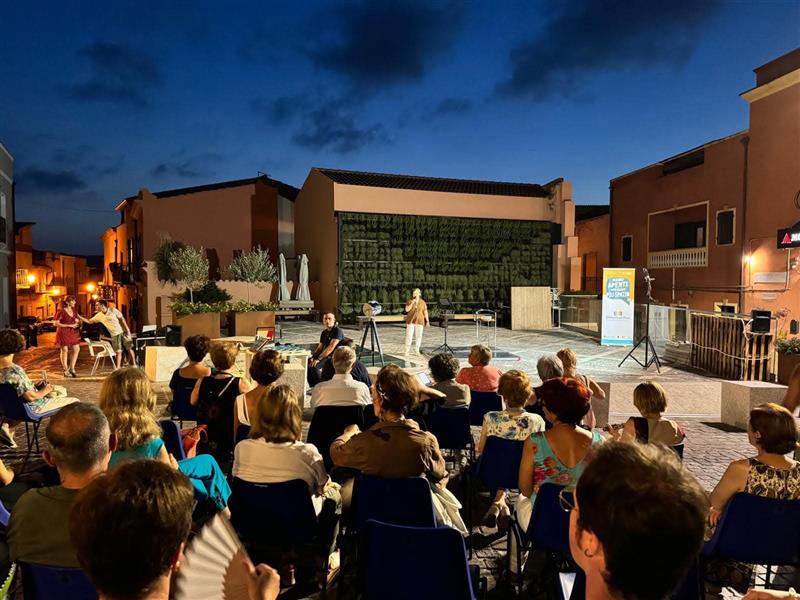 Quando le radici tornano a fiorire: Sant'Antioco accoglie Cristina Caboni, vincitrice del Premio Vermentino