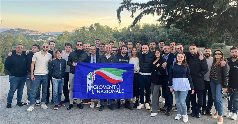 Acca Larenzia, la ferita che non si rimargina. E il passato ritorna a bastonate (anche per i sardi)