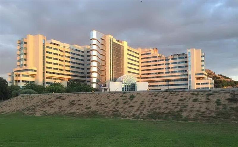 Protestano i baristi del Brotzu e del Businco: "Abbandonati da mesi"