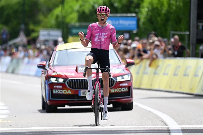1ª Tappa Tour Auvergne-Rhône-Alpes 2026 – Assolo di Baudin a Saint-Ismier, la prima maglia è sua