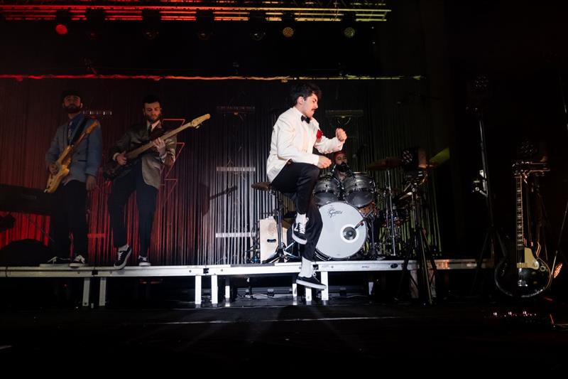 Fulminacci, venerdì live sul palco dell'Alghero Music Spotlight