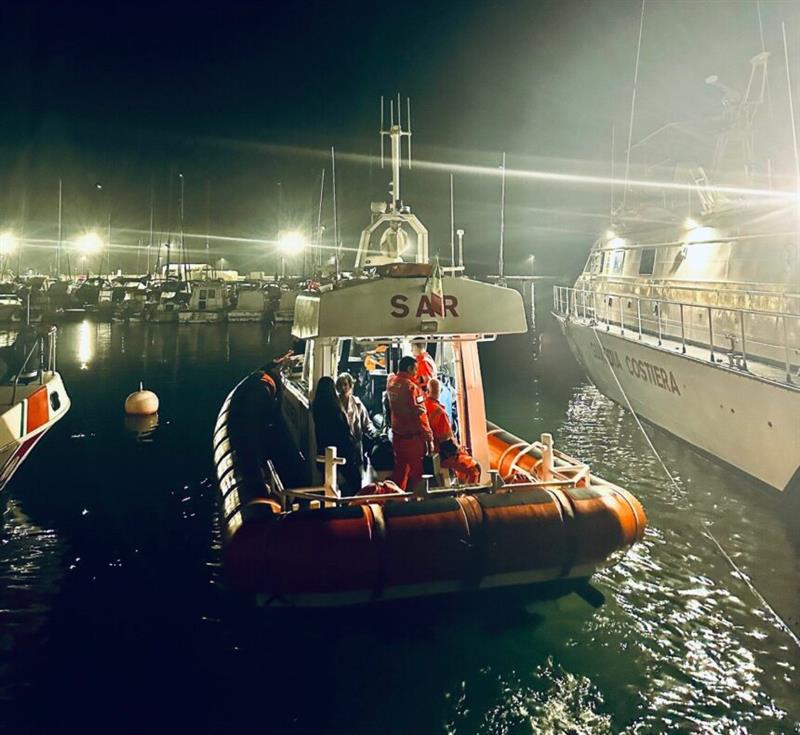 Notte di tensione all'Asinara: Bambino soccorso dalla Guardia Costiera di Porto Torres