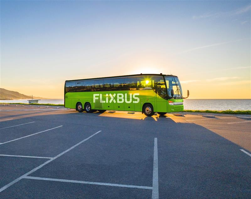 FlixBus lancia il servizio in Sardegna: la rete è ora presente in tutta Italia.