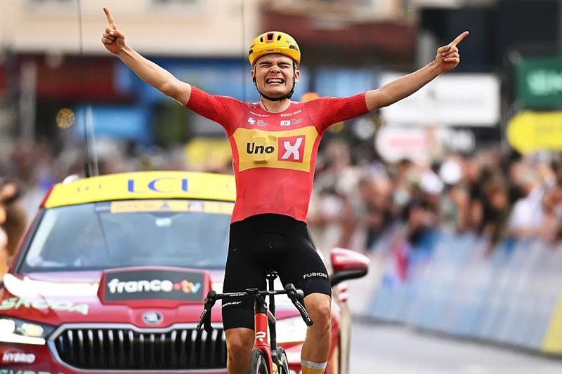 2ª Tappa Tour Auvergne-Rhône-Alpes 2026 – Charmig vince dopo l