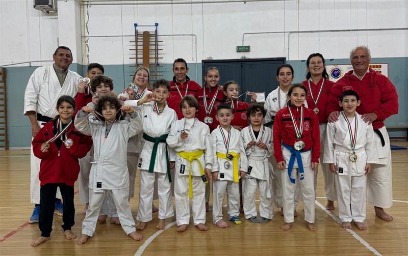 Why Company, otto ori e gloria anche senza i "senatori"