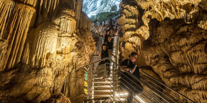 I segreti della Grotta Verde: esplorazione, salvaguardia e immagini inedite all