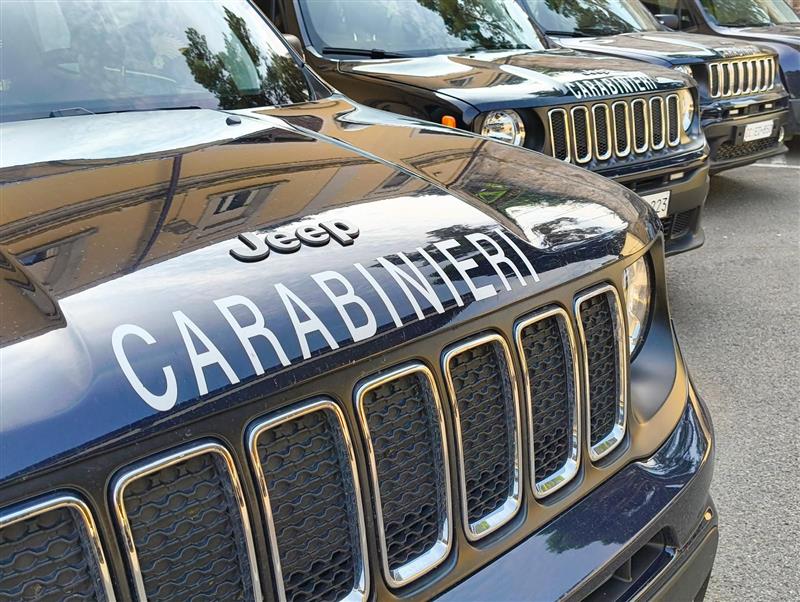 Lama in Piazza Italia: arrestato per tentato omicidio il 55enne che ha terrorizzato il centro di Nuoro