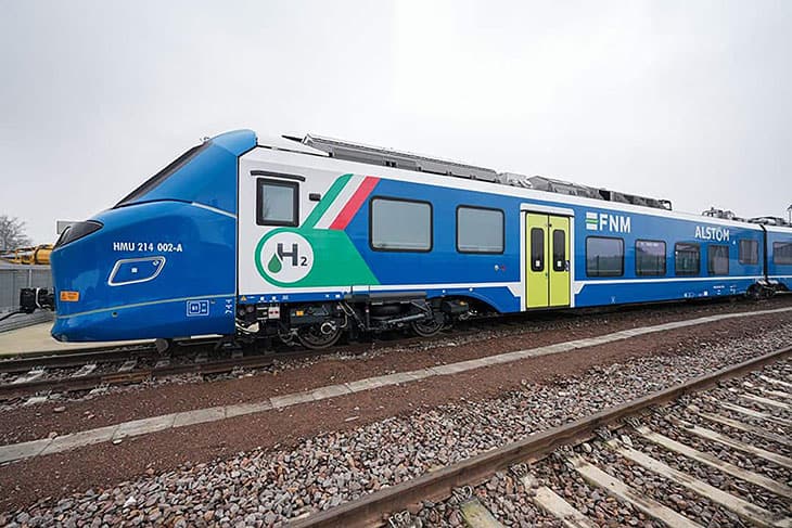 Scontro sul treno a idrogeno ad Alghero: la destra accusa il municipio di insabbiare il cambio di rotta sui cantieri
