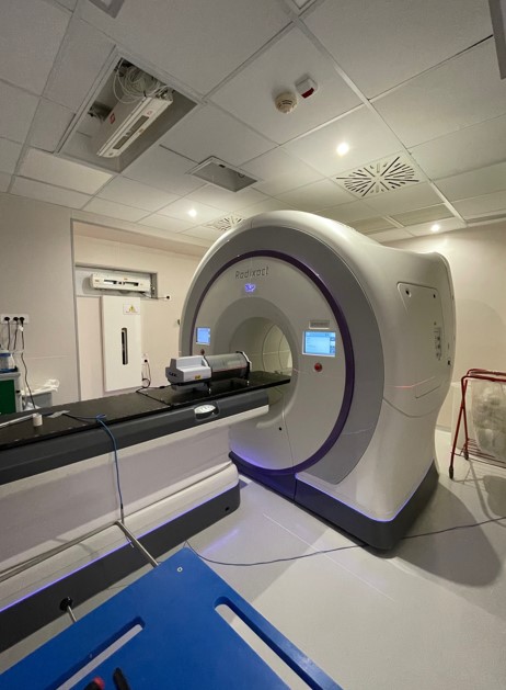 Sassari, ritardi per i malati di tumore: la Radioterapia arranca con un solo macchinario e centotrenta pazienti in lista d'attesa