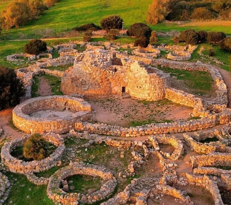 I siti archeologici di Palmavera e Anghelu Ruju sbarcano online: attivi i nuovi portali per le prenotazioni digitali