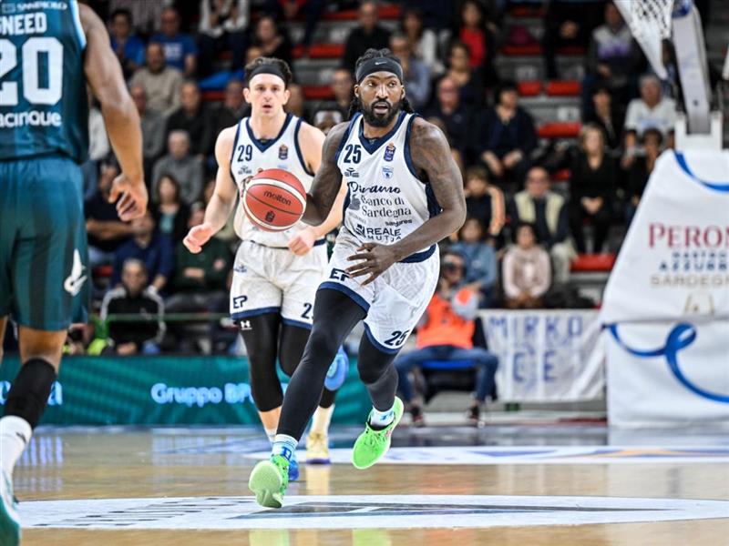 Dinamo Sassari, stop a Venezia: la Reyer si impone 89-76 dopo un match a due volti