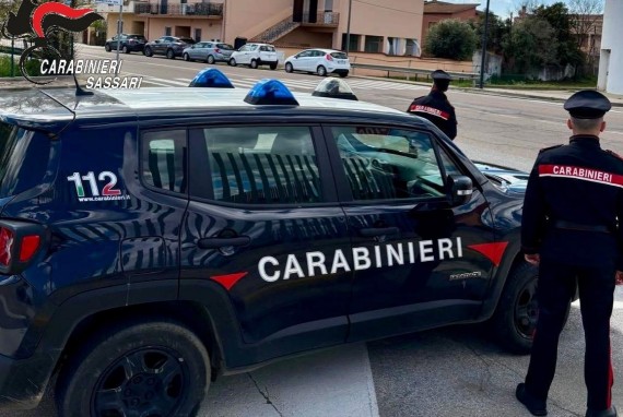 Olbia: giovane arrestato per furti e prelievi indebiti, incastrato dalle telecamere