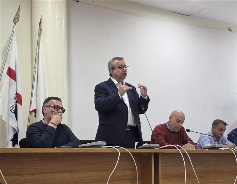 La Ceramica di Guspini annega nei debiti. L