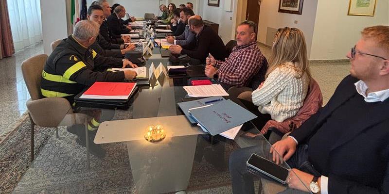 Sartiglia blindata: 190 agenti al giorno e stop ai coltelli. Il Prefetto: «Equilibrio e responsabilità»