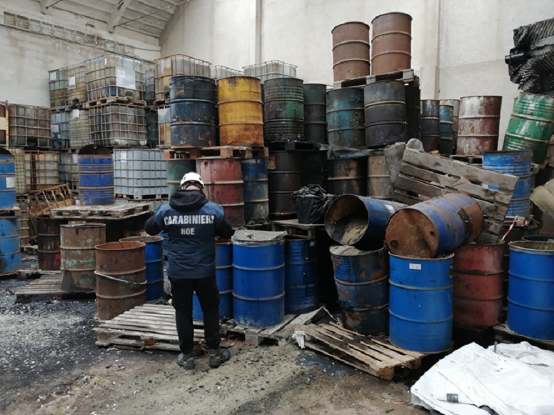 Porto Torres: sequestrato uno stabilimento - Potenziale disastro ambientale