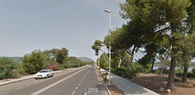Alghero, la banda del rame lascia il segno: 10 km di cavi volatilizzati. Viale Burruni e Primo Maggio tornano alla luce (a fatica)