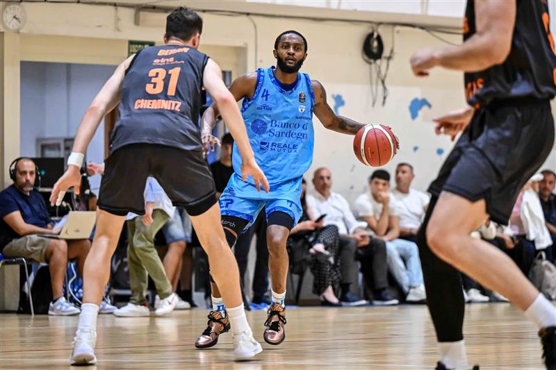 La Dinamo Sassari a Nuoro cade sotto i colpi dei Niners Chemnitz. Per Massimo Bulleri c’è da lavorare ancora tanto in vista del campionato