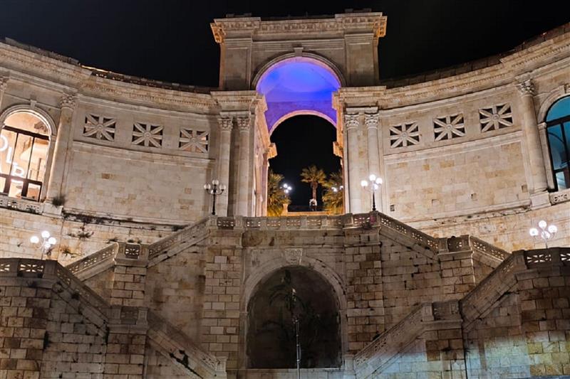Cagliari si unisce alla Giornata mondiale del diabete,Il torrino del Bastione di Saint Remy si tinge di blu venerdì 14 novembre