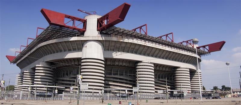 Sfogo di violenza ultrà dopo Milan-Cagliari: tre arresti per l'aggressione a un giovane romeno