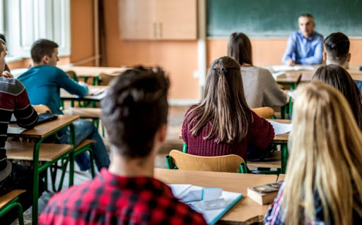 Dispersione scolastica in Sardegna: un'analisi approfondita rivela criticità e soluzioni