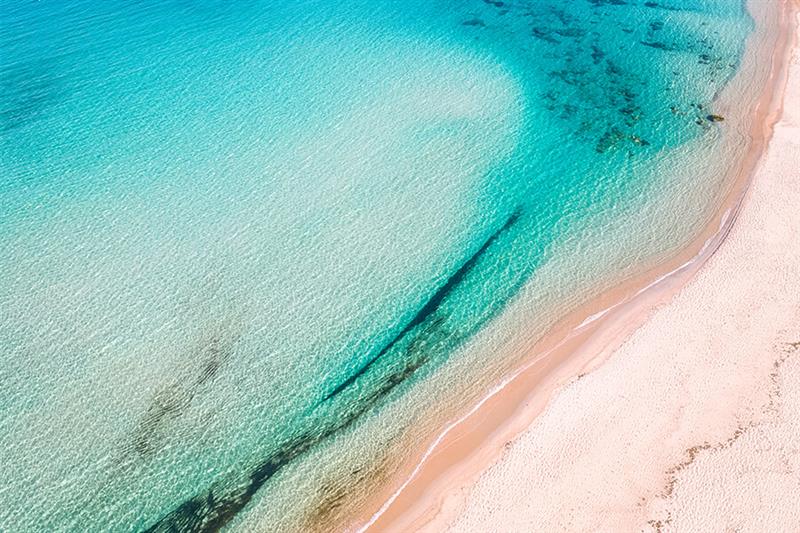 Sardegna, mare di eccellenza: sedici Bandiere Blu premiate, San Teodoro si aggiunge alla lista