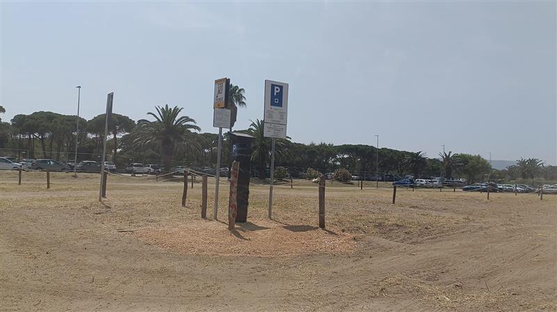 Alghero: da oggi operativo il primo parcheggio estivo a pagamento a Maria Pia