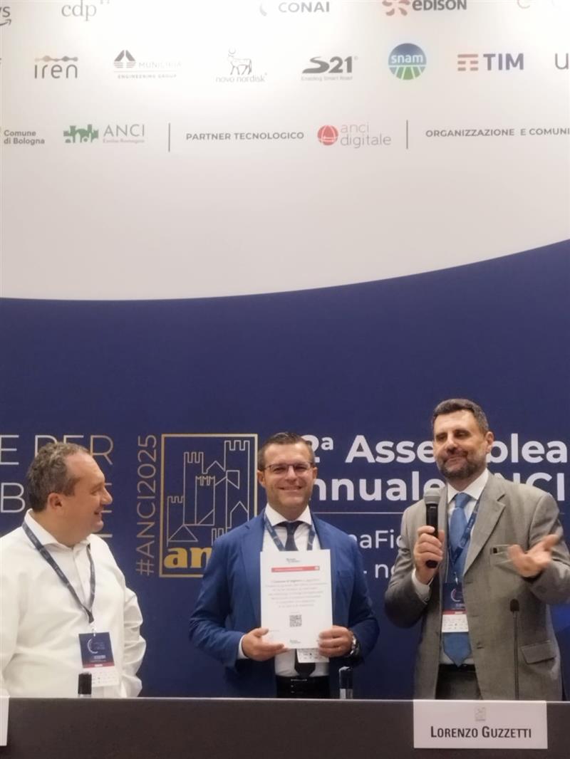 Alghero premiata all’ANCI: Cacciotto ritira il riconoscimento per la formazione dei dipendenti