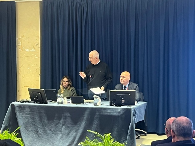 Abbanoa, l’acqua resta pubblica: Todde indica la rotta, i soci approvano il ritorno al 2028