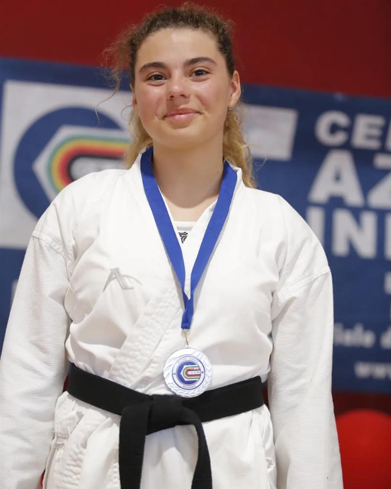 Maira Barabesi della Martial Gym di Alghero conquista l'argento ai campionati nazionali di karate CSAIN